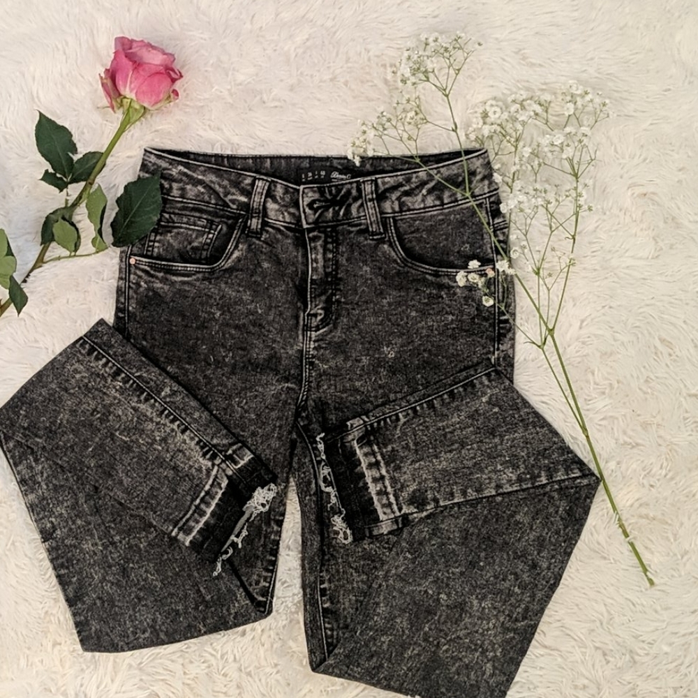 Black Jeans
